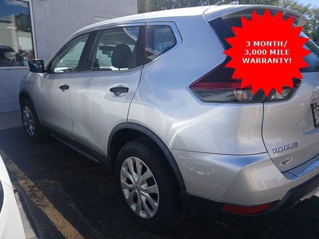 Used 2018 Nissan Rogue S AWD/4WD image 1