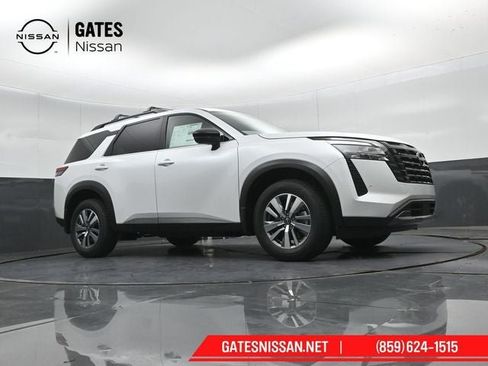 New 2026 Nissan Pathfinder SL AWD/4WD image 42