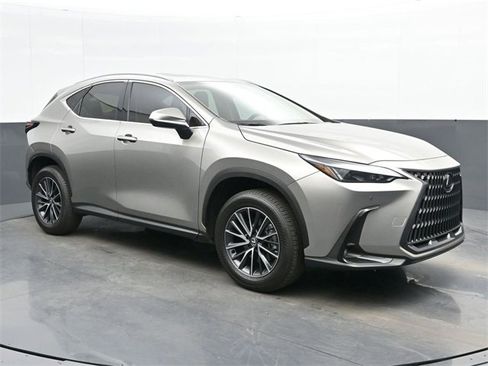 Used 2025 Lexus NX 250 FWD w/ Premium Package image 1