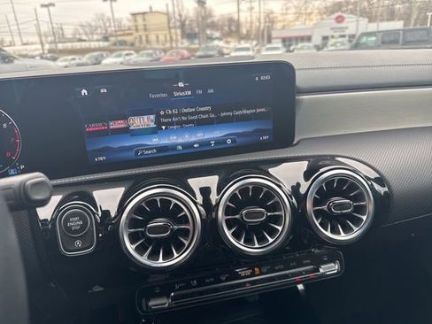 Used 2025 Mercedes-Benz CLA 250 image 16