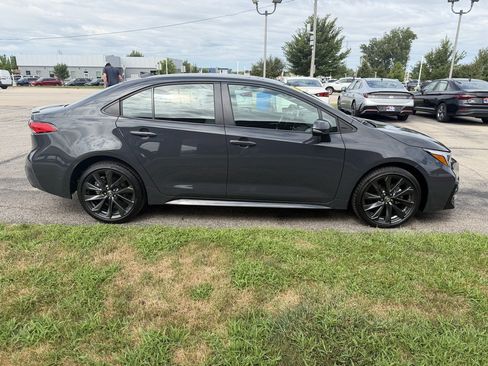 Used 2025 Toyota Corolla SE FWD image 6