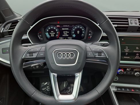 Used 2024 Audi Q3 2.0T Premium Plus AWD/4WD image 17