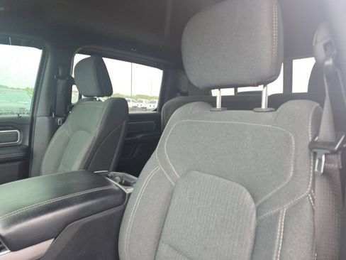 Used 2020 RAM 1500 Big Horn AWD/4WD image 12