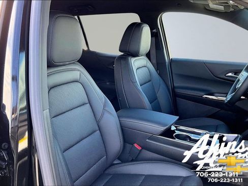 New 2026 Chevrolet Equinox LT w/ Convenience Package II FWD image 16