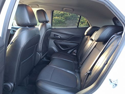 Used 2019 Buick Encore Preferred image 12