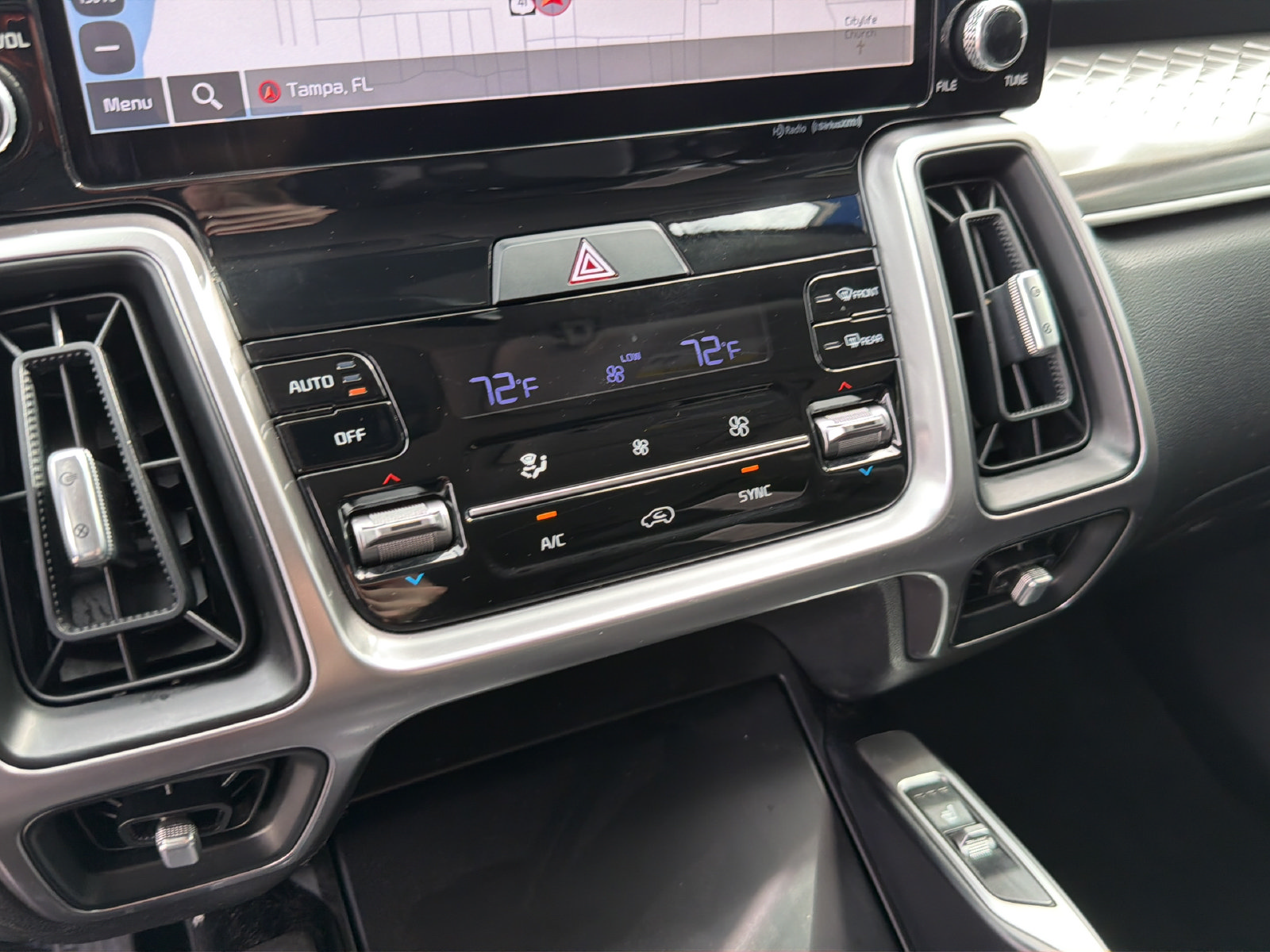 Used 2023 Kia Sorento S FWD image 25
