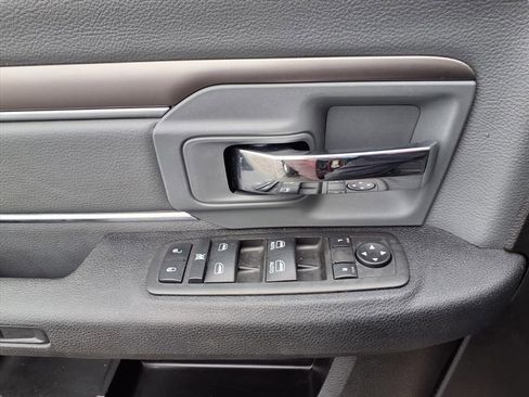 Used 2024 RAM 1500 Classic SLT image 16