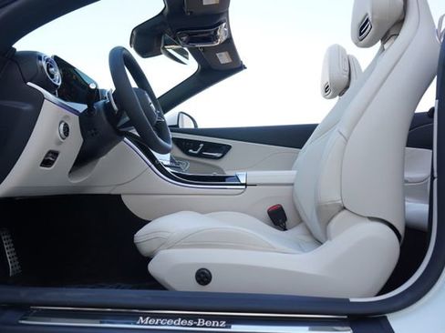 New 2026 Mercedes-Benz CLE 300 4MATIC Cabriolet image 30