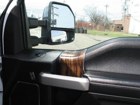 Used 2020 Ford F150 Lariat image 58