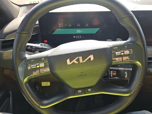 Used 2024 Kia EV9 Land AWD/4WD image 13
