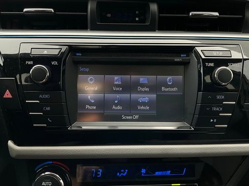 Used 2016 Toyota Corolla LE image 24