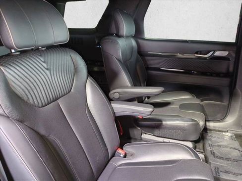 Used 2024 Hyundai Palisade Calligraphy FWD image 22