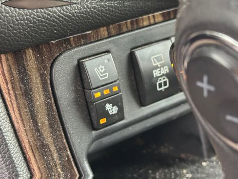 Used 2016 GMC Acadia Denali image 5