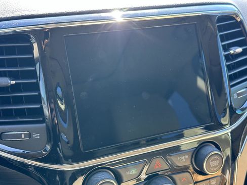 Used 2020 Jeep Grand Cherokee Limited w/ Trailer Tow Group IV image 10