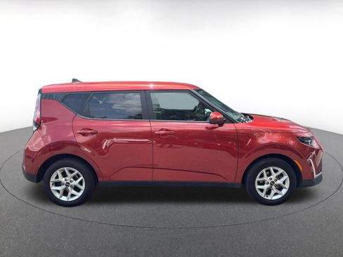 Used 2025 Kia Soul LX w/ LX Technology Package FWD image 15