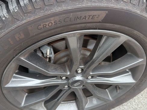 Used 2019 Ford Explorer XLT w/ Equipment Group 202A image 19