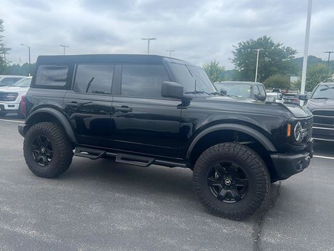 Used 2024 Ford Bronco Black Diamond AWD/4WD image 3