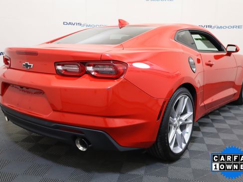 Certified 2022 Chevrolet Camaro LT w/ Technology Package image 5