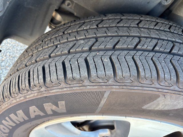 Used 2021 Jeep Cherokee Limited AWD/4WD image 13