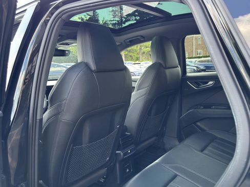 Used 2024 Audi Q4 e-tron Premium Plus w/ Premium Plus AWD/4WD image 29