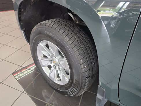 Used 2025 Chevrolet Silverado 1500 LT AWD/4WD image 37