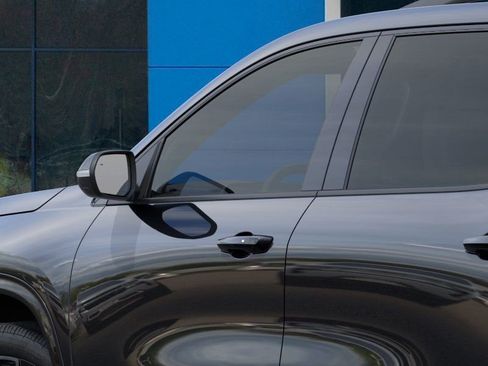 New 2026 Chevrolet Traverse RS w/ LPO, Floor Liner Package AWD/4WD image 18