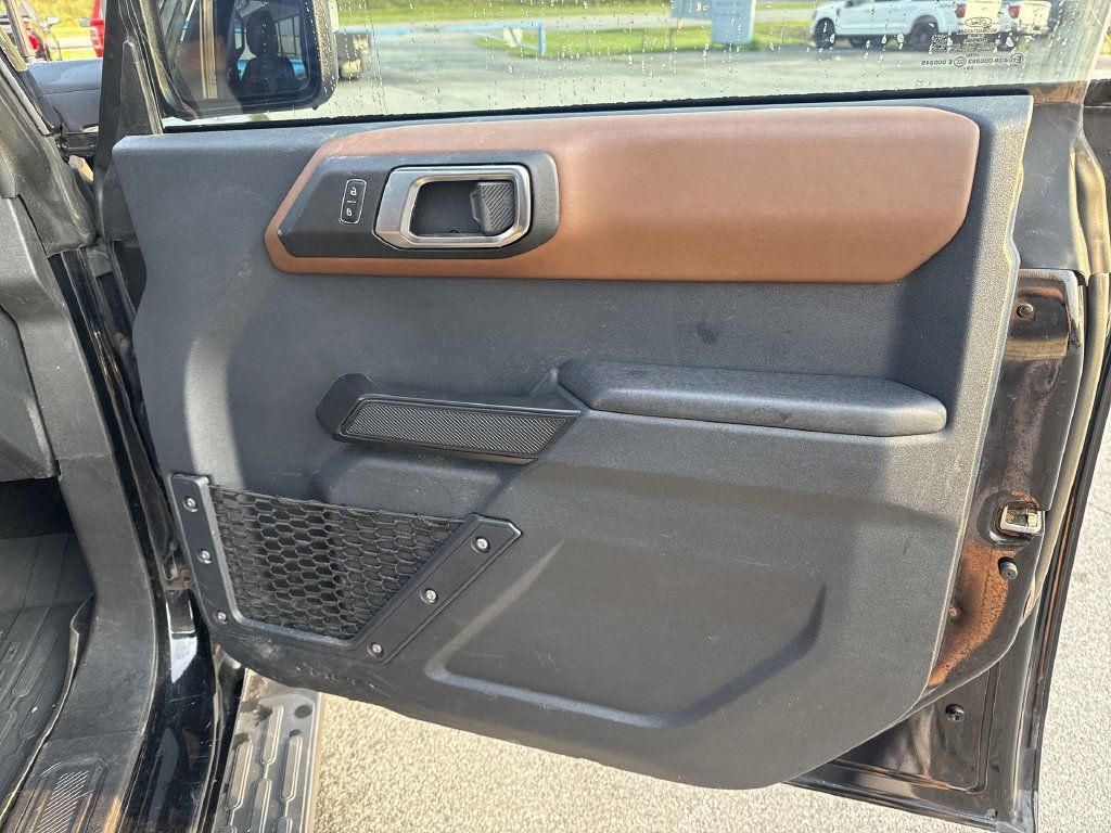 Used 2024 Ford Bronco Outer Banks AWD/4WD image 22