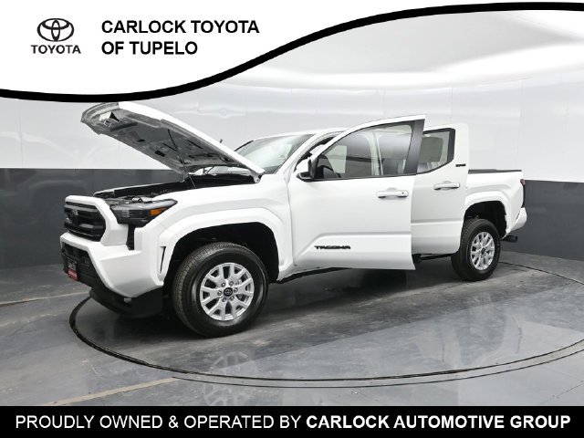 Used 2025 Toyota Tacoma SR5 AWD/4WD image 50