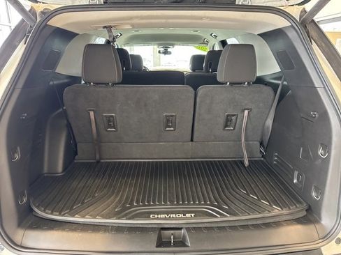 Used 2018 Chevrolet Traverse LT image 23