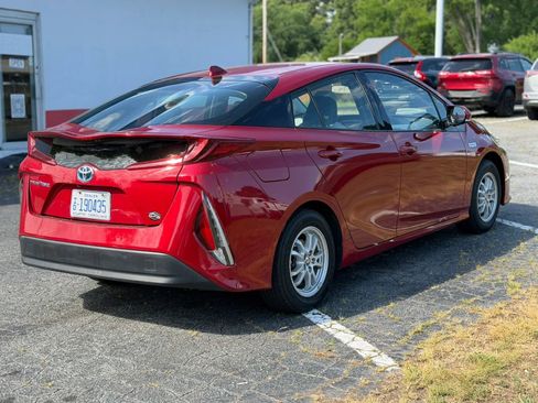 Used 2017 Toyota Prius Prime Premium w/ Carpet Mat Package FWD image 5