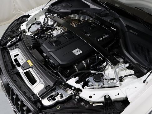 Certified 2025 Mercedes-Benz GLC 43 AMG 4MATIC image 36