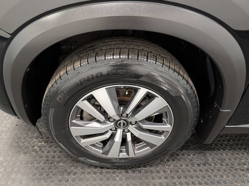Used 2023 Nissan Pathfinder SL AWD/4WD image 8