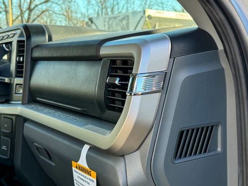 Used 2024 Ford F350 XLT image 14