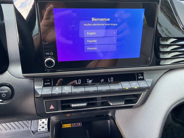 Used 2026 Toyota Camry SE FWD image 27
