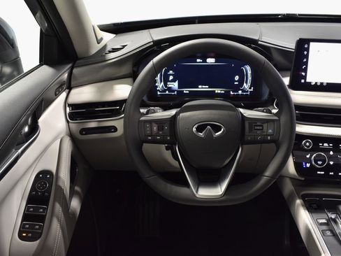 New 2026 INFINITI QX60 Luxe w/ Family Package image 12