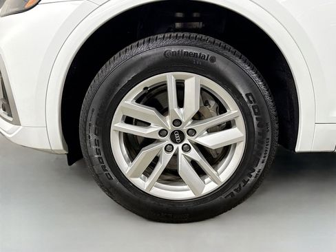 Used 2023 Audi Q5 2.0T Premium w/ Convenience Package image 29