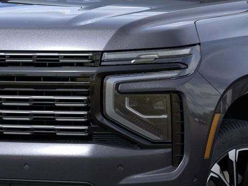 New 2026 Chevrolet Suburban High Country image 10