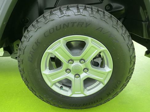 Used 2018 Jeep Wrangler Unlimited Sport S image 15