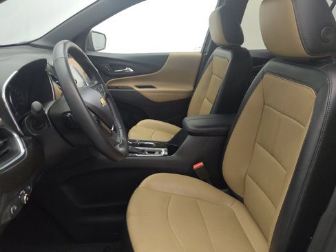 Used 2023 Chevrolet Equinox Premier FWD image 17