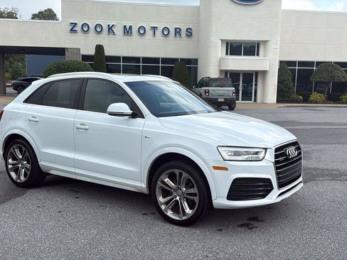 Used 2016 Audi Q3 2.0T Prestige AWD/4WD image 2