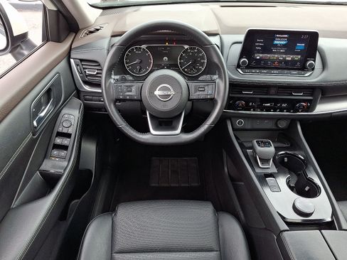 Certified 2023 Nissan Rogue SV w/ SV Premium B Package image 13