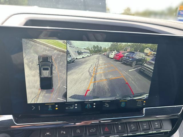 Used 2022 Chevrolet Silverado 1500 ZR2 w/ Technology Package AWD/4WD image 19