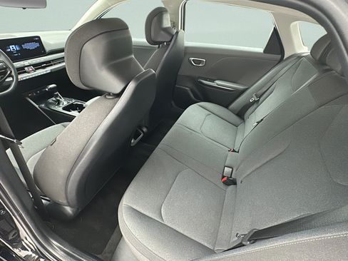 Used 2025 Kia K4 FWD image 9