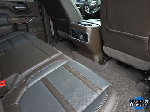 Used 2022 GMC Sierra 2500 Denali w/ Denali Ultimate Package image 11