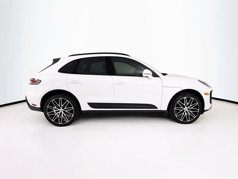 New 2026 Porsche Macan AWD/4WD image 8