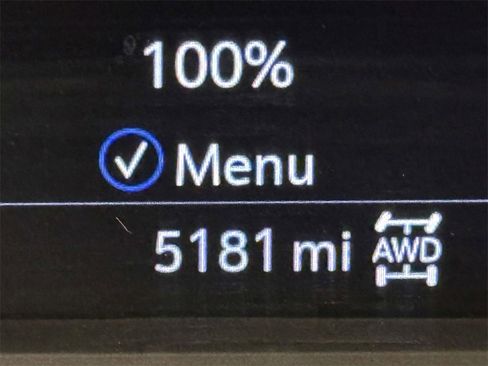 Used 2023 Cadillac XT5 Sportv image 32