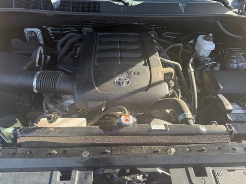 Used 2020 Toyota Tundra Limited image 30