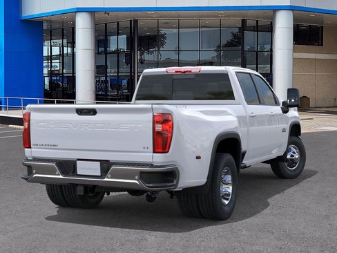 New 2026 Chevrolet Silverado 3500 LT image 4