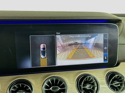 Used 2018 Mercedes-Benz E 400 E 400 image 19