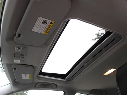 Used 2008 MAZDA MAZDA3 s Grand Touring image 9